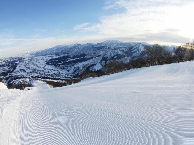 Snowhouse Memorie Hotel-石打丸山 Seki  Extérieur photo
