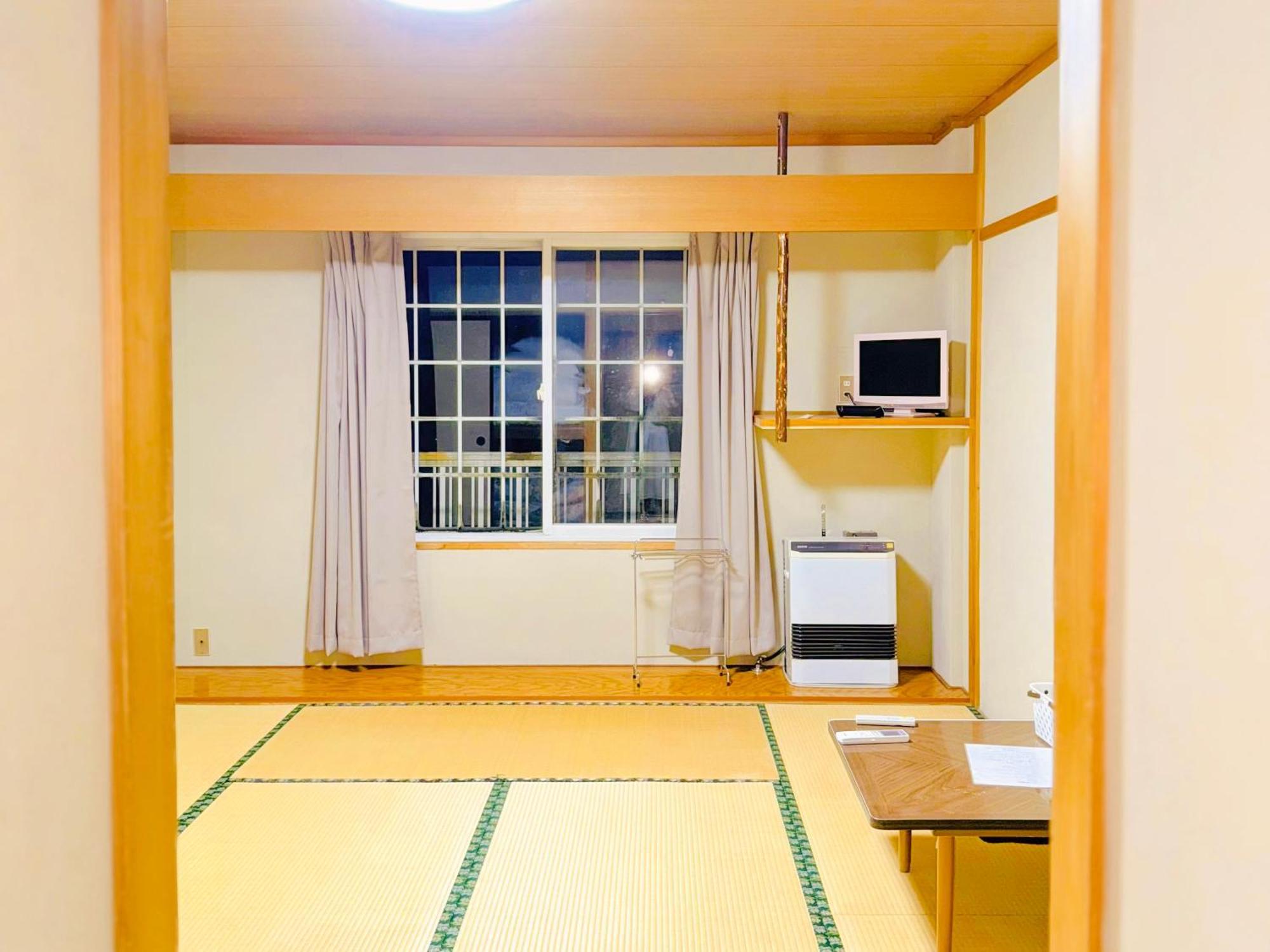 Snowhouse Memorie Hotel-石打丸山 Seki  Extérieur photo
